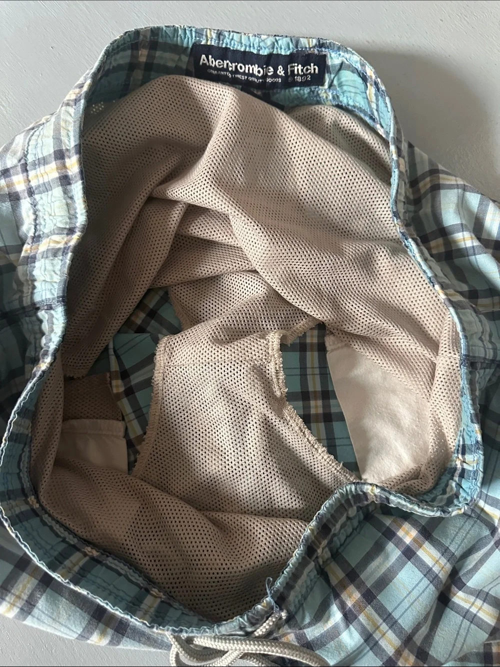 Abercrombie & Fitch Y2K Light Blue and Navy Plaid Swim Trunks M 2000s Preppy